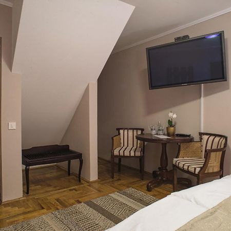 Hotel Drachenhaus à Braşov Chambre photo